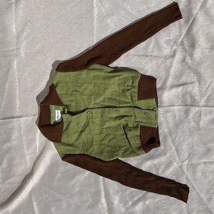 Women’s jacket, never worn in good condition